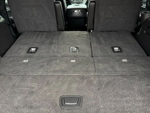 Used 2020 GMC Yukon SLT image 42