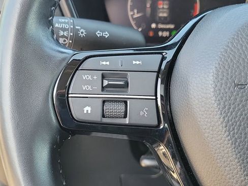 Used 2025 Honda CR-V EX-L image 22