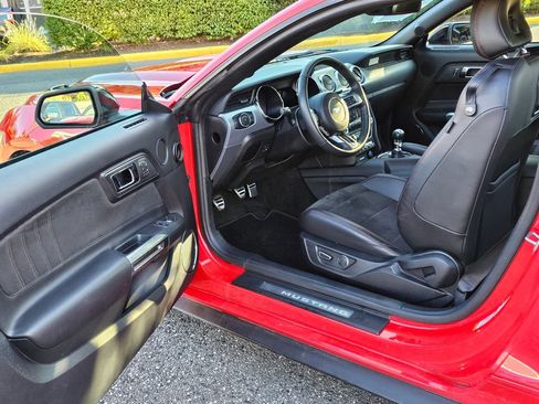 Used 2017 Ford Mustang GT Premium w/ Equipment Group 401A RWD image 16