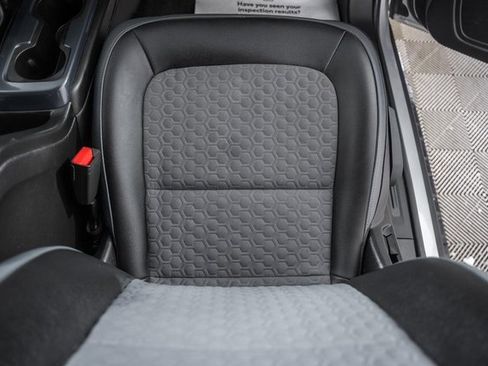 Used 2016 Chevrolet Colorado Z71 image 33