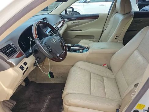 Used 2013 Lexus LS 460 AWD w/ Comfort Pkg image 5