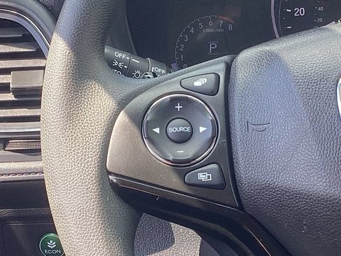 Used 2019 Honda HR-V EX image 15