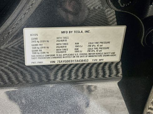Used 2026 Tesla Model Y 2WD image 12