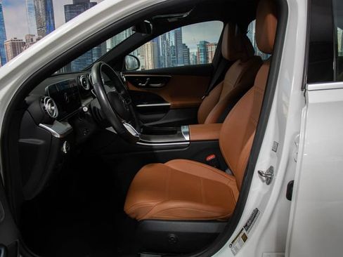 Certified 2023 Mercedes-Benz C 300 4MATIC Sedan image 20