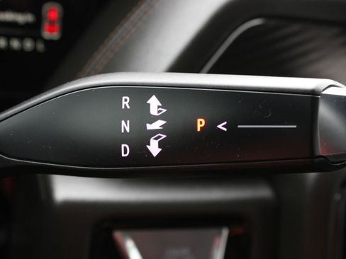 Used 2025 GMC Yukon AT4 w/ LPO, Floor Liner Package image 25