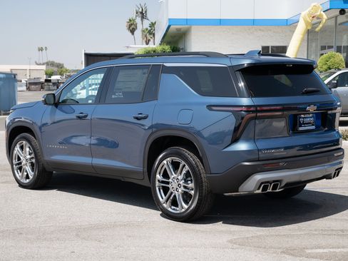 New 2026 Chevrolet Traverse LT w/ Driver Confidence Package image 6