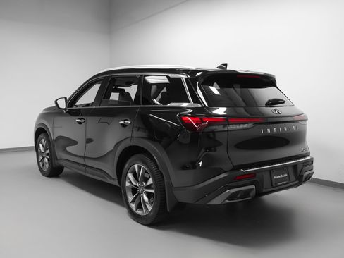 Used 2022 INFINITI QX60 Luxe w/ Cargo Package FWD image 3