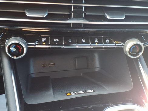 New 2026 Chevrolet Traverse LT w/ Driver Confidence Package image 20