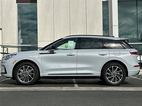 New 2026 Lincoln Corsair Grand Touring image 6