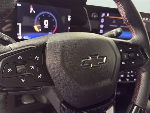 Certified 2024 Chevrolet Trax RS w/ Sunroof Package image 23