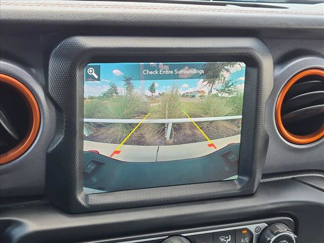 Used 2021 Jeep Gladiator Mojave AWD/4WD image 13