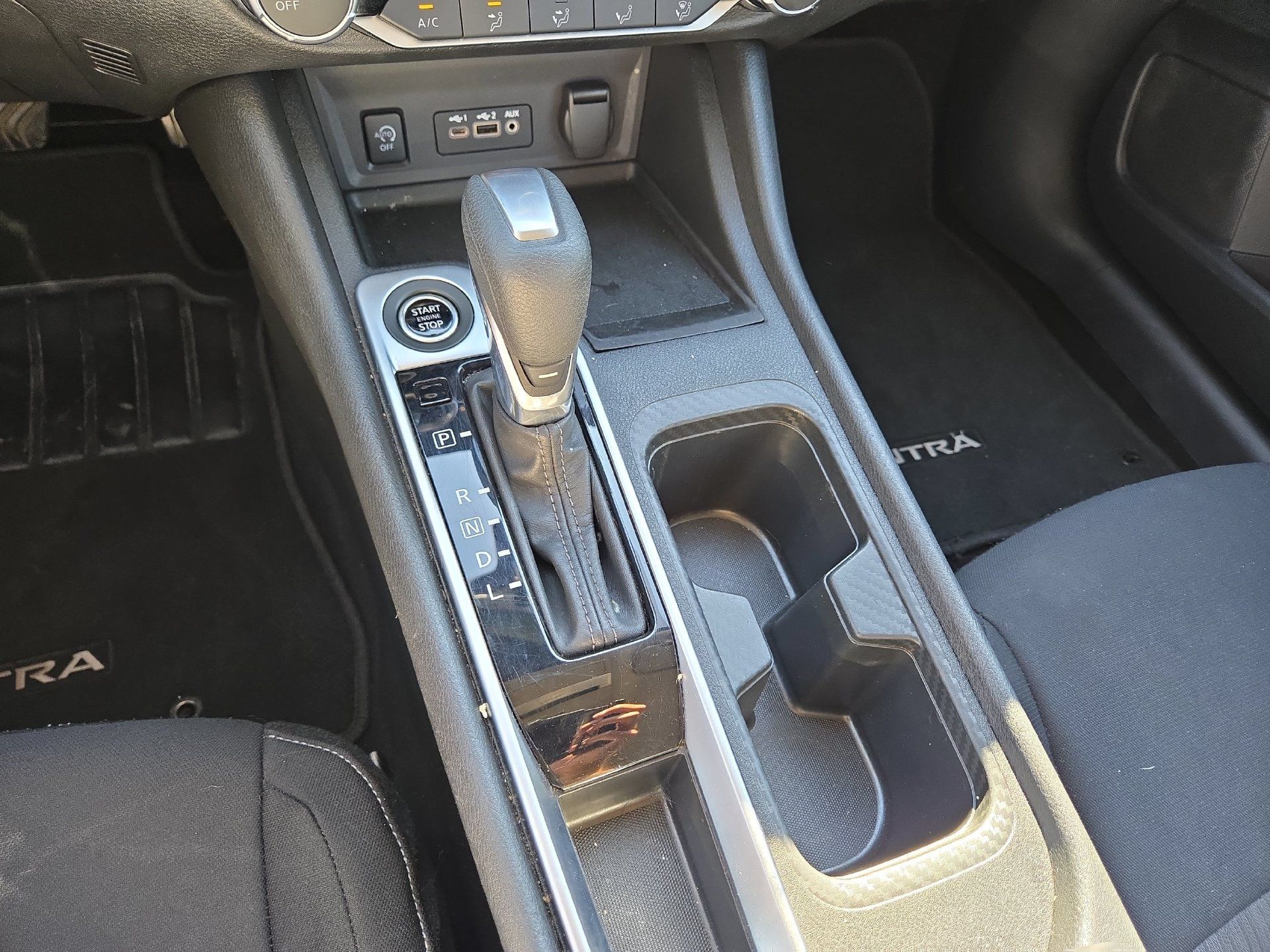Used 2024 Nissan Sentra SV FWD image 22
