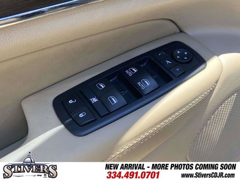 Used 2017 Jeep Grand Cherokee Overland w/ Jeep Active Safety Group AWD/4WD image 50