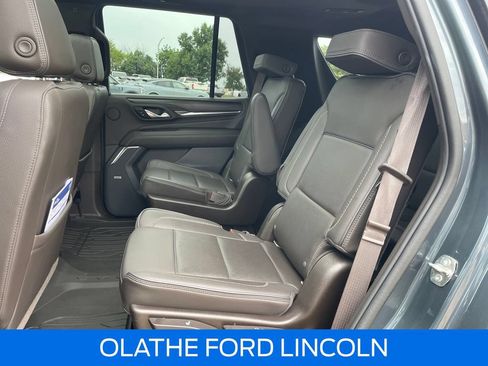 Used 2021 GMC Yukon Denali w/ Denali Premium Package AWD/4WD image 26