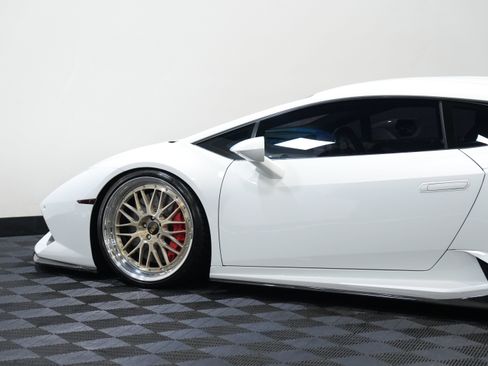 Used 2018 Lamborghini Huracan LP 610-4 AWD/4WD image 22