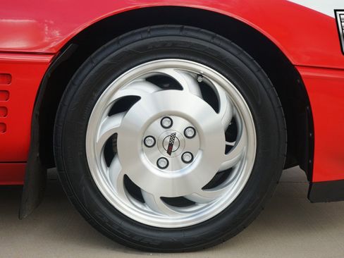 Used 1993 Chevrolet Corvette Coupe image 10