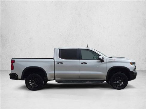 Used 2022 Chevrolet Silverado 1500 ZR2 w/ Technology Package AWD/4WD image 4