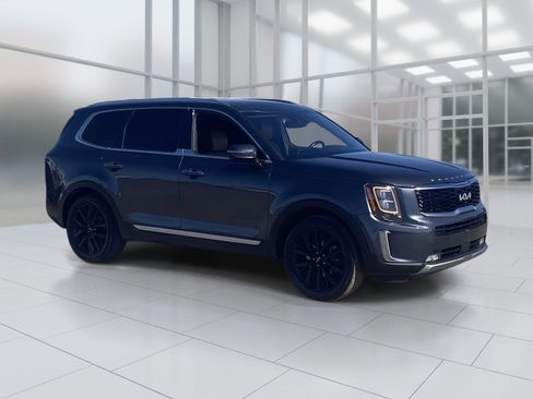 Used 2022 Kia Telluride SX w/ Towing Package image 8