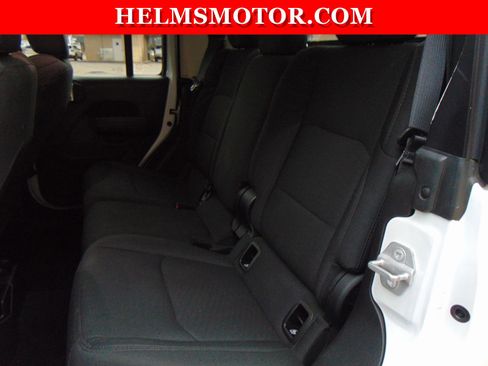 Certified 2023 Jeep Gladiator Sport image 40