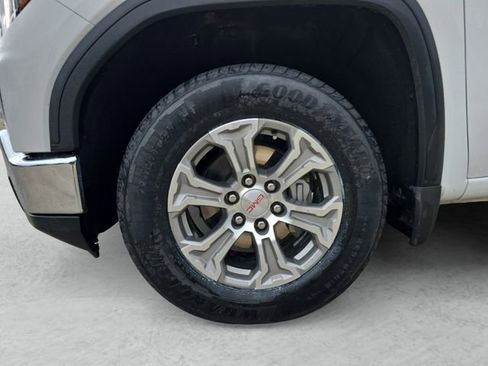 Used 2025 GMC Sierra 1500 SLT RWD image 23