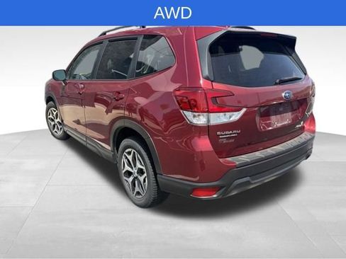 Used 2019 Subaru Forester Premium w/ Popular Package #1 AWD/4WD image 3