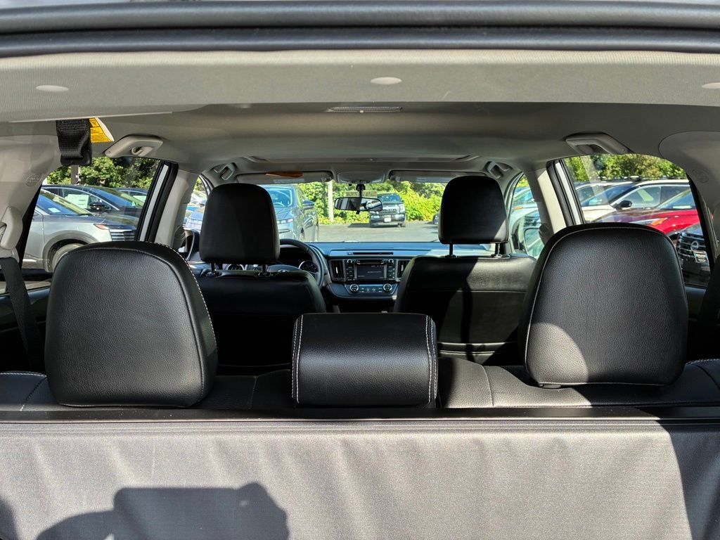 Used 2016 Toyota RAV4 XLE AWD/4WD image 14