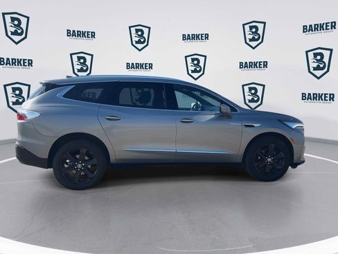 Used 2024 Buick Enclave Essence w/ Experience Buick Package AWD/4WD image 10