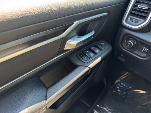 Used 2024 RAM 1500 Big Horn AWD/4WD image 32