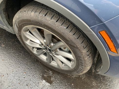 Used 2022 Lincoln Corsair AWD w/ Premium Package image 5