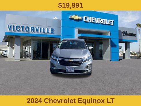 Certified 2024 Chevrolet Equinox LT FWD image 2