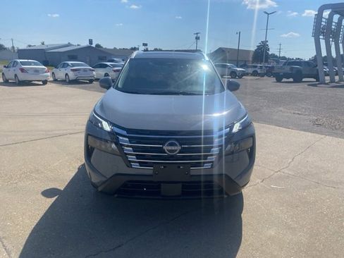 New 2026 Nissan Rogue SV w/ SV Premium Package image 9