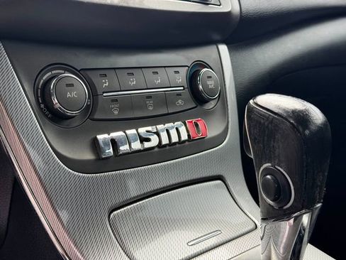 Used 2014 Nissan Sentra SR w/ Premium Package FWD image 11