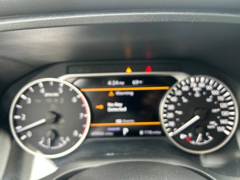 Used 2022 Nissan Rogue S FWD image 21