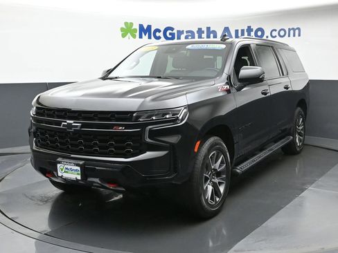 Used 2023 Chevrolet Suburban Z71 w/ Luxury Package image 18