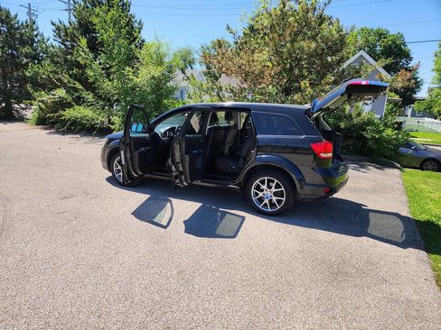 Used 2018 Dodge Journey GT FWD image 28