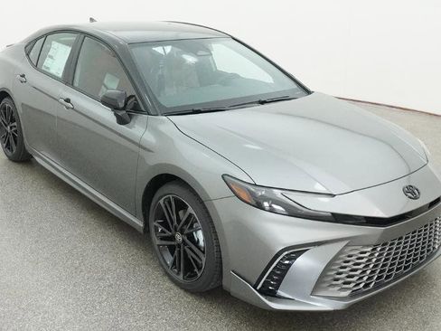 New 2026 Toyota Camry XSE FWD image 3