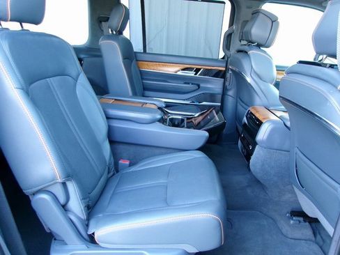 Used 2022 Jeep Grand Wagoneer Series II w/ Convenience Group III image 24