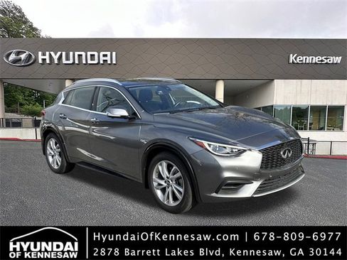 Used 2019 INFINITI QX30 w/ Navigation Package image 1
