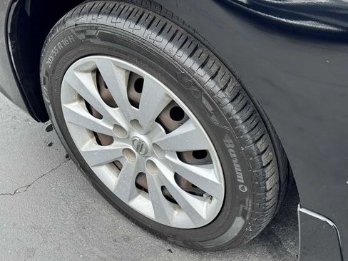 Used 2016 Nissan Sentra SV FWD image 22