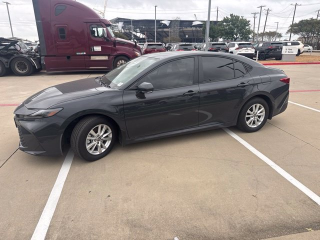 Used 2025 Toyota Camry LE FWD image 7