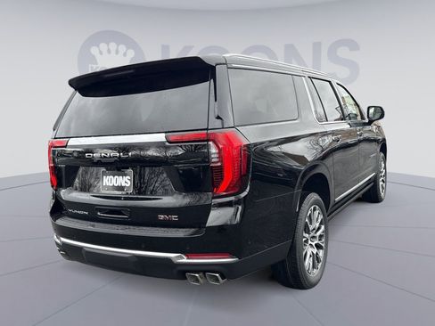 New 2026 GMC Yukon XL Denali w/ Denali Reserve Package image 8