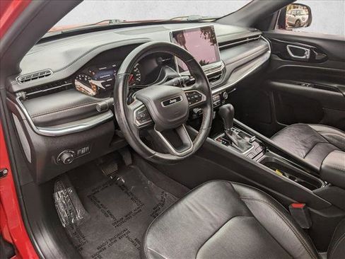 Used 2022 Jeep Compass Limited image 10