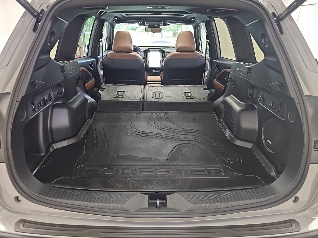 Used 2025 Subaru Forester Touring AWD/4WD image 22