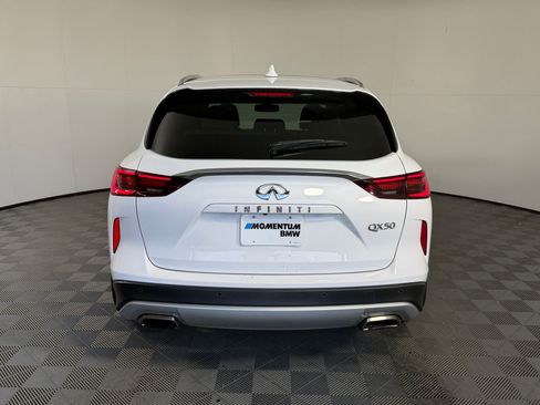 Used 2022 INFINITI QX50 Luxe FWD image 10