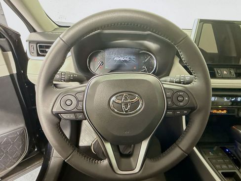Certified 2025 Toyota RAV4 XLE Premium image 11