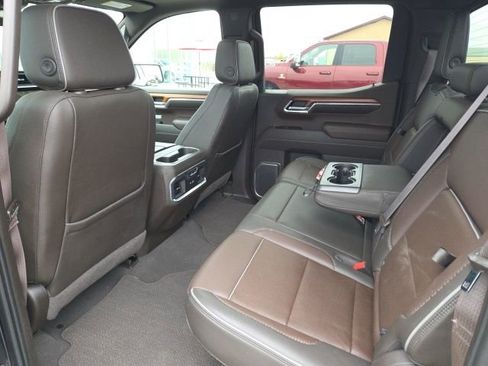 Used 2022 GMC Sierra 1500 Denali image 8