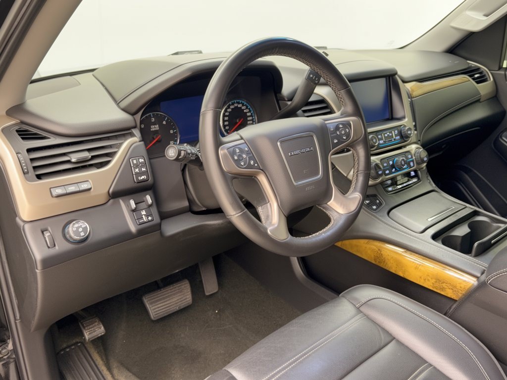 Used 2017 GMC Yukon Denali w/ Open Road Package RWD image 4