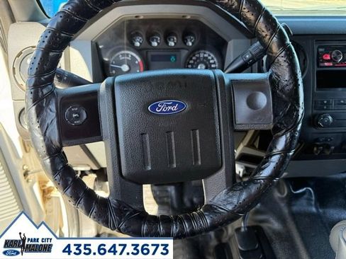 Used 2016 Ford F550 4x4 Crew Cab Super Duty w/ Power Equipment Group image 15