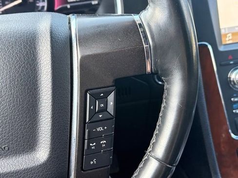 Used 2017 Lincoln Navigator Select image 8