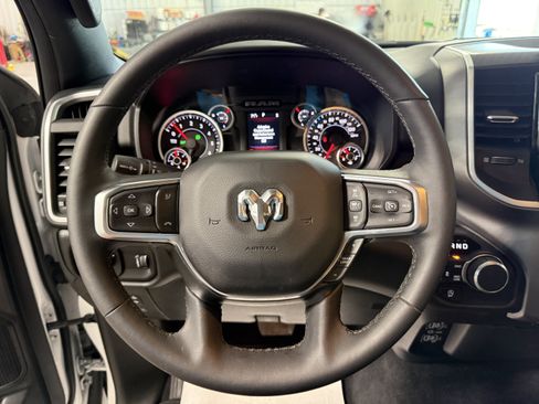 Used 2025 RAM 1500 Big Horn AWD/4WD image 17